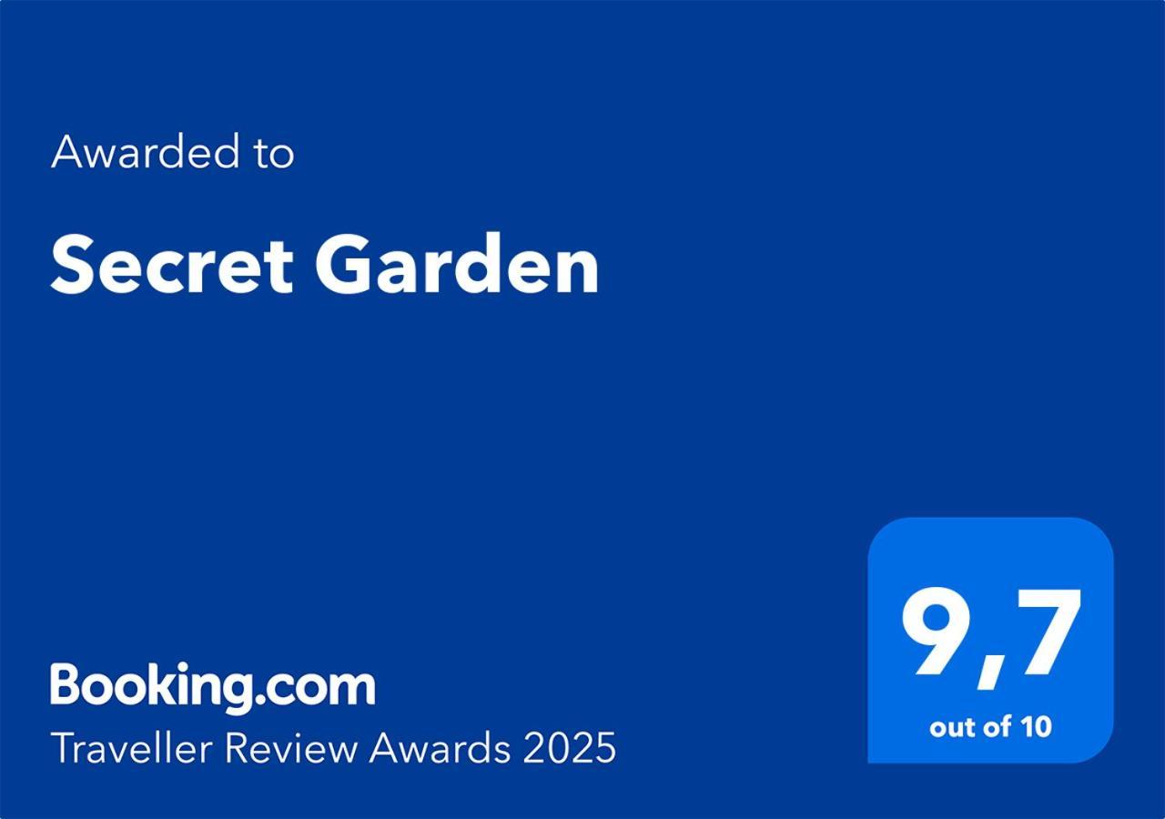 Črni KalSecret Gardenアパートメント エクステリア 写真